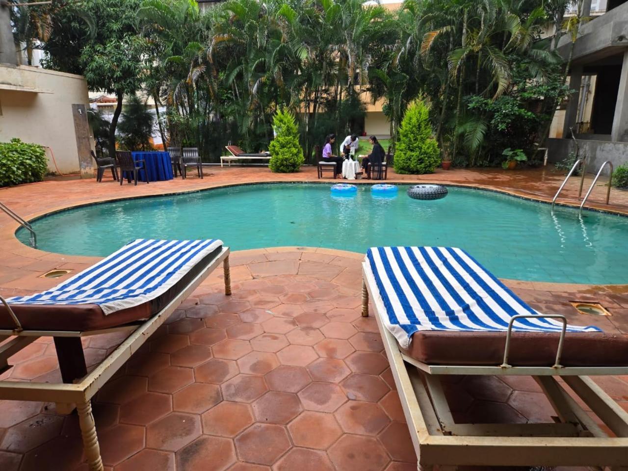 Hotel Badami Court Luaran gambar