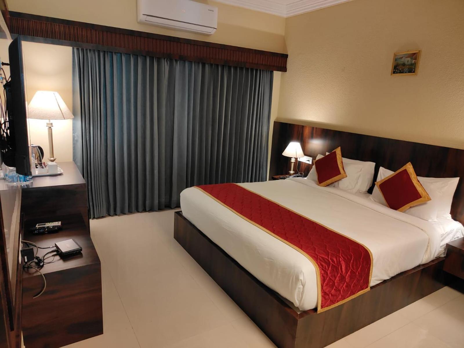 Hotel Badami Court Luaran gambar