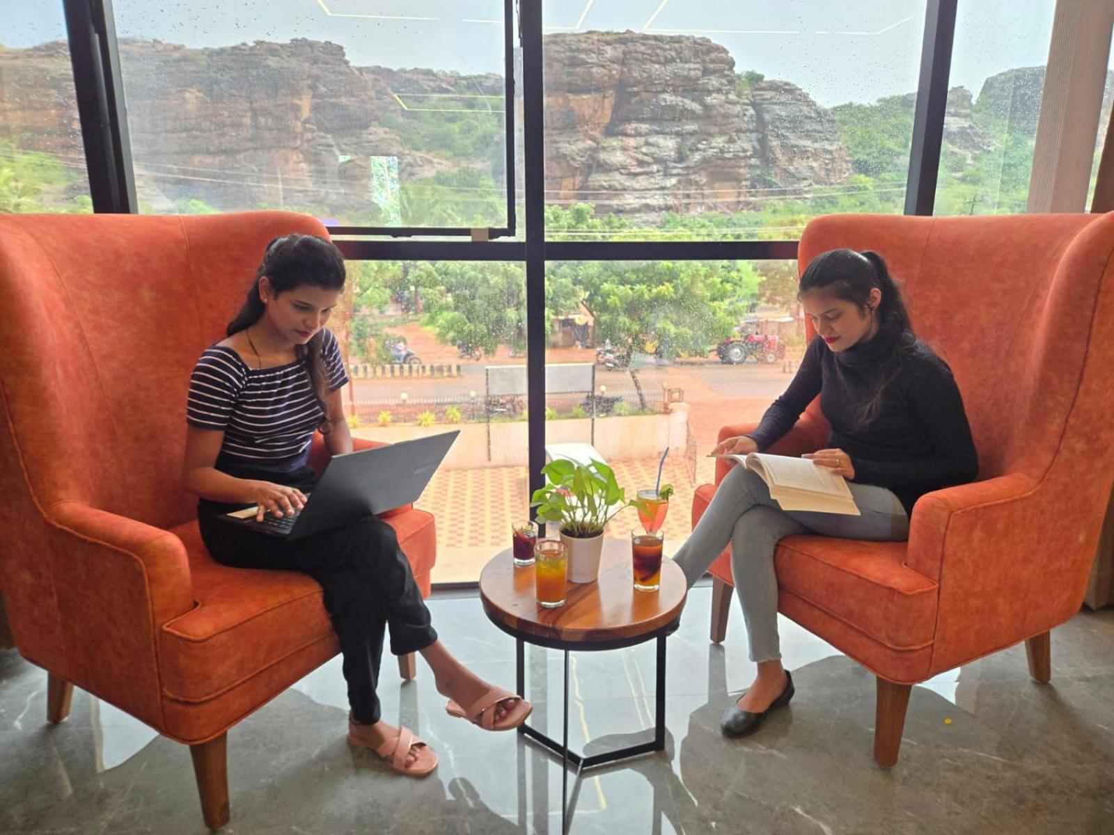 Hotel Badami Court Luaran gambar