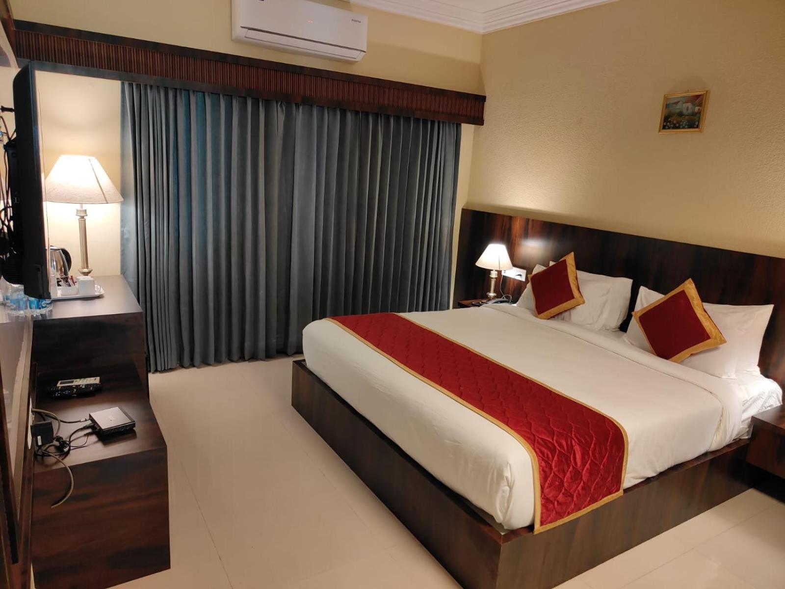 Hotel Badami Court Luaran gambar