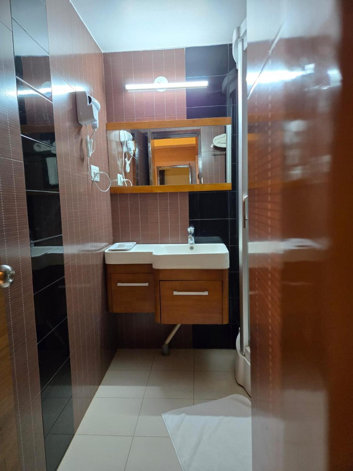 Hotel Badami Court Luaran gambar