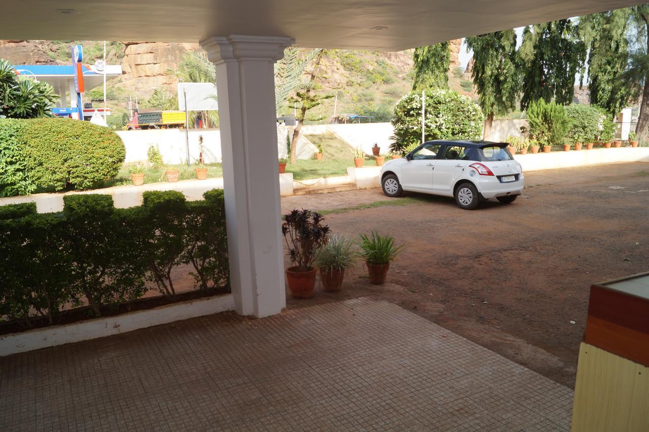 Hotel Badami Court Luaran gambar