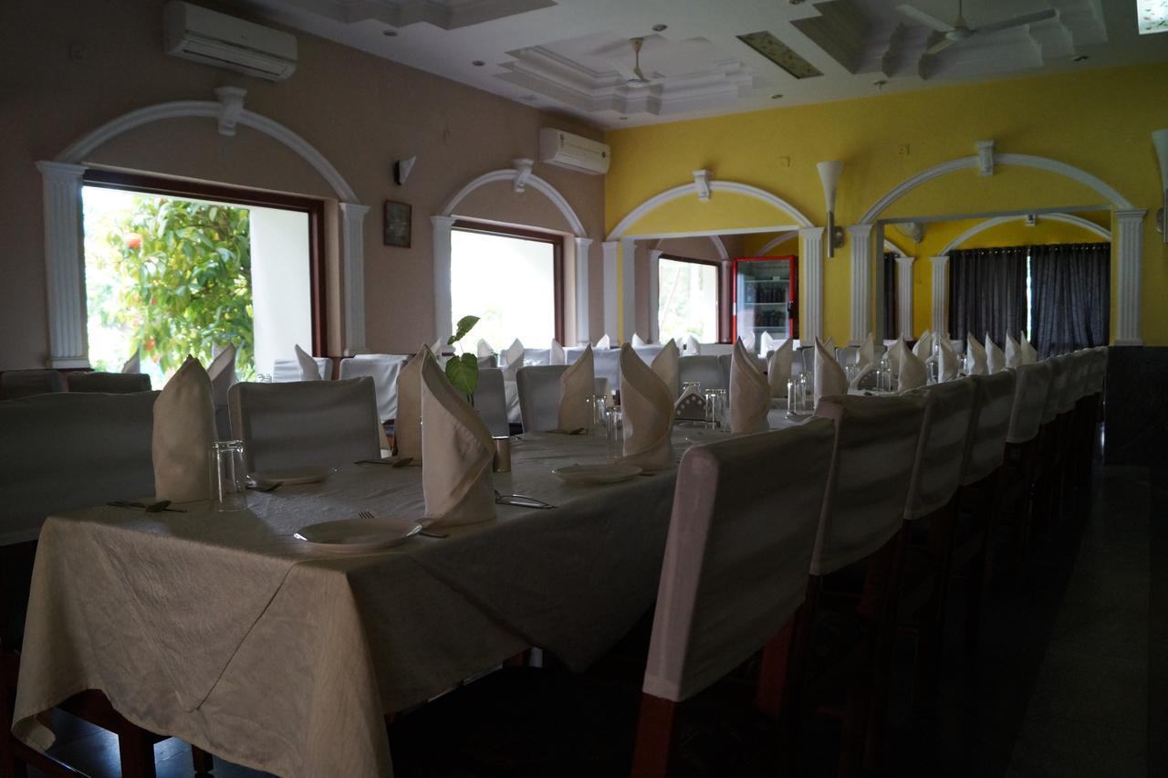 Hotel Badami Court Luaran gambar